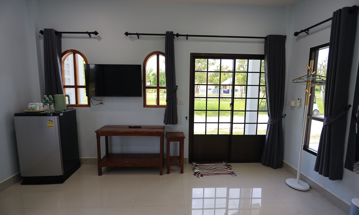Thap Than Hotel | Numhom Resort