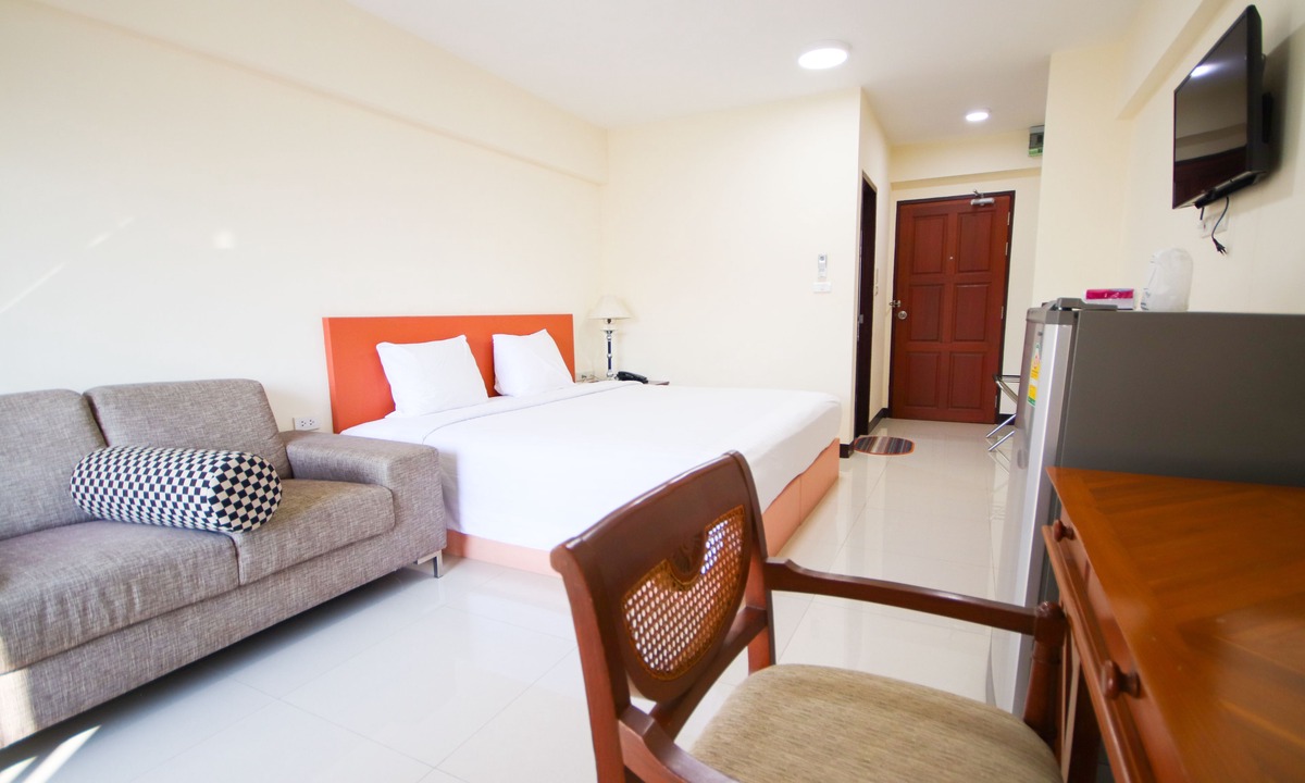 Nong Bon Hotel | White House Bizotel