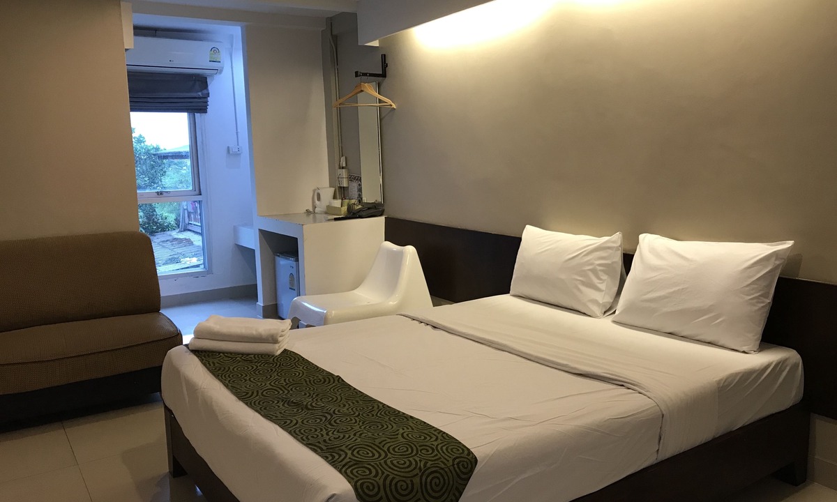 Bangkok Hotel | L42 Hostel