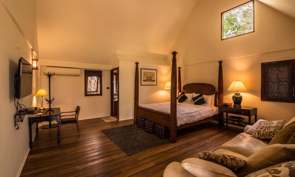 Kanchanaburi Villa | Teakwood Villa