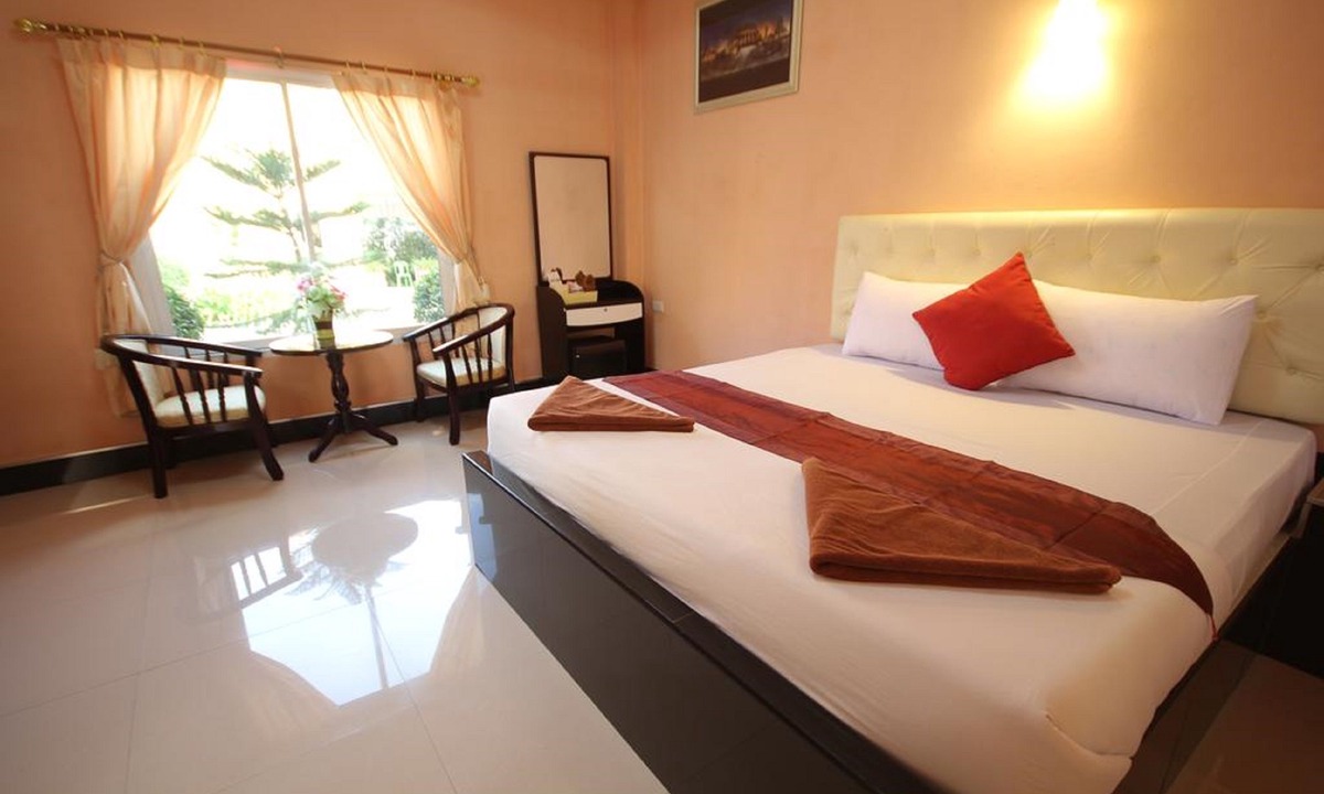 Lop Buri Hotel | Windsor Park and Resort