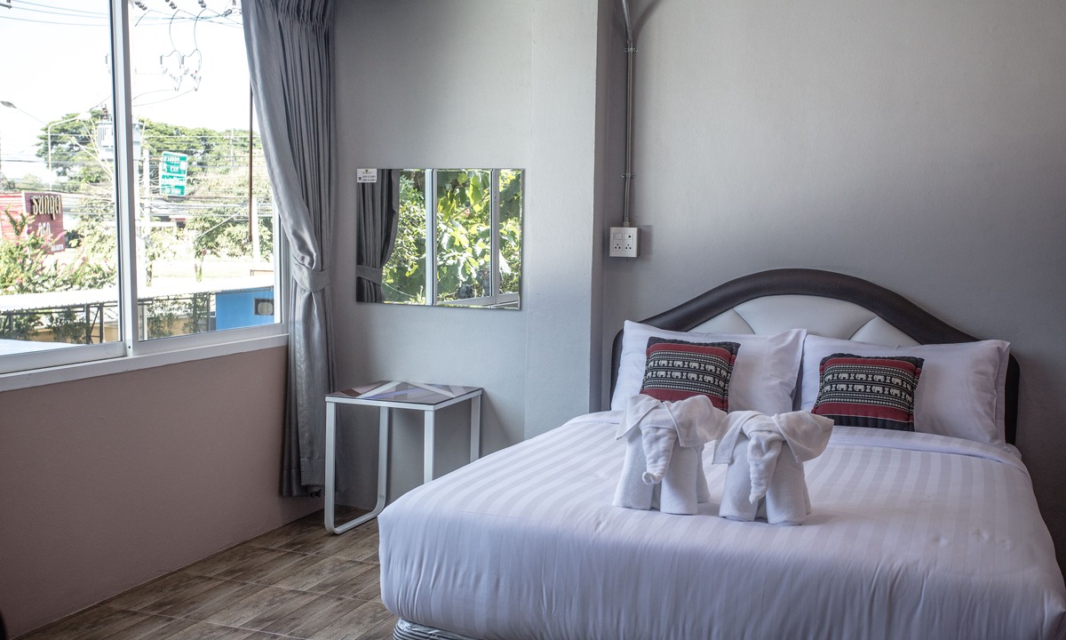 Tak Hotel | Baan Chang Hotel & Coffee House