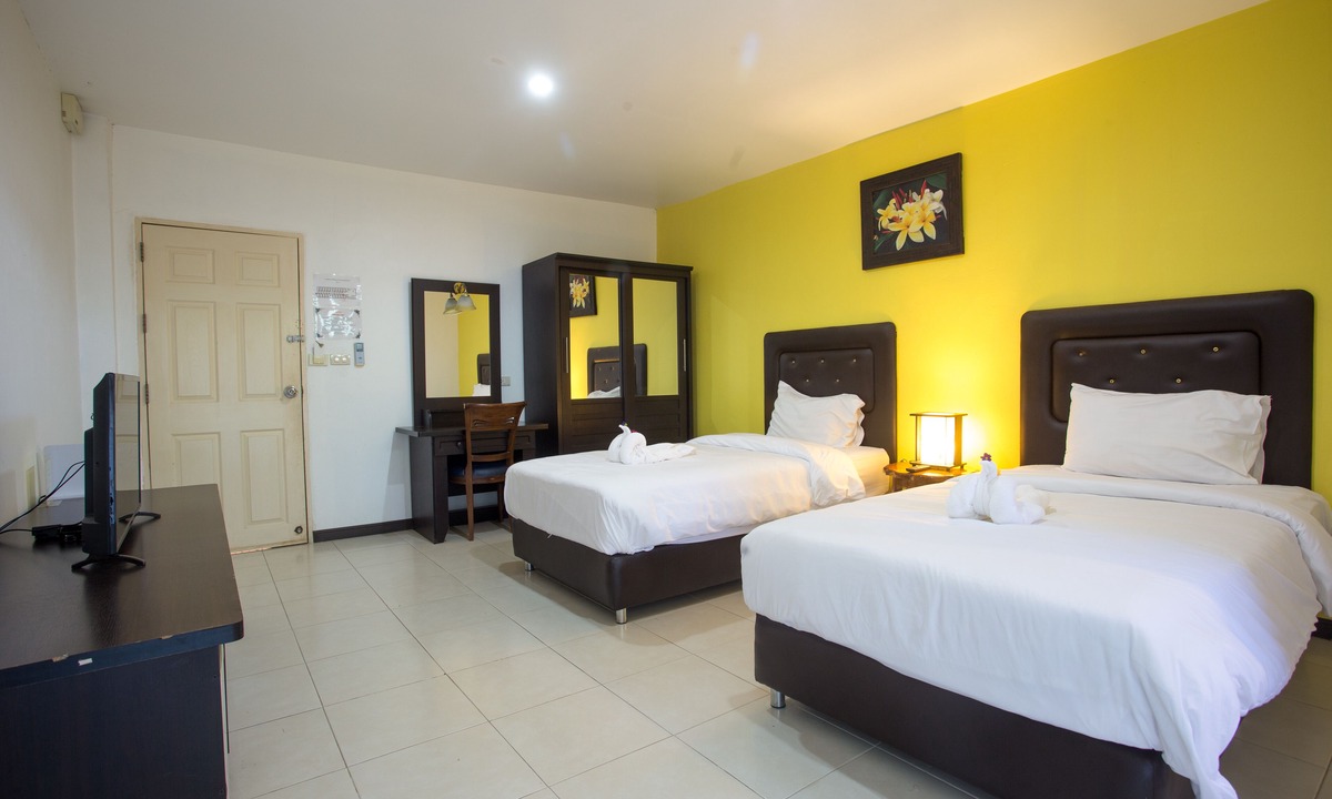 Chaiyaphum Hotel | Phusuay Park View Hotel