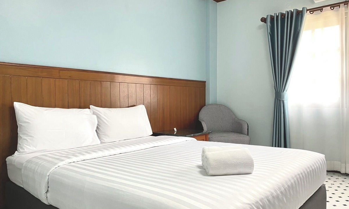 Chai Nat Hotel | Chainatgrand Hotel