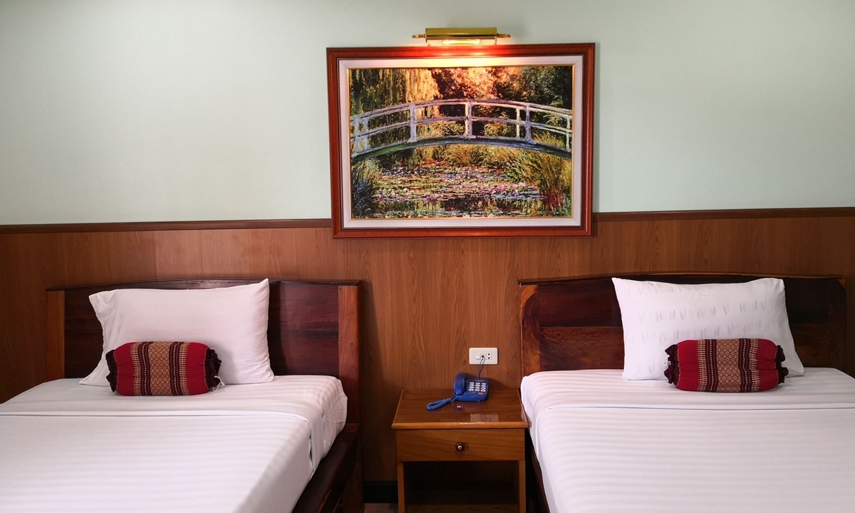 Nai Mueang Hotel | Phadaeng Hotel