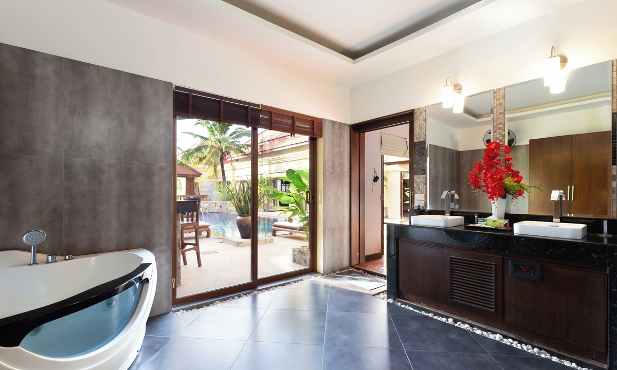 Nai Harn Villa | Private 6BR Tropical Estate near Nai Harn Beach