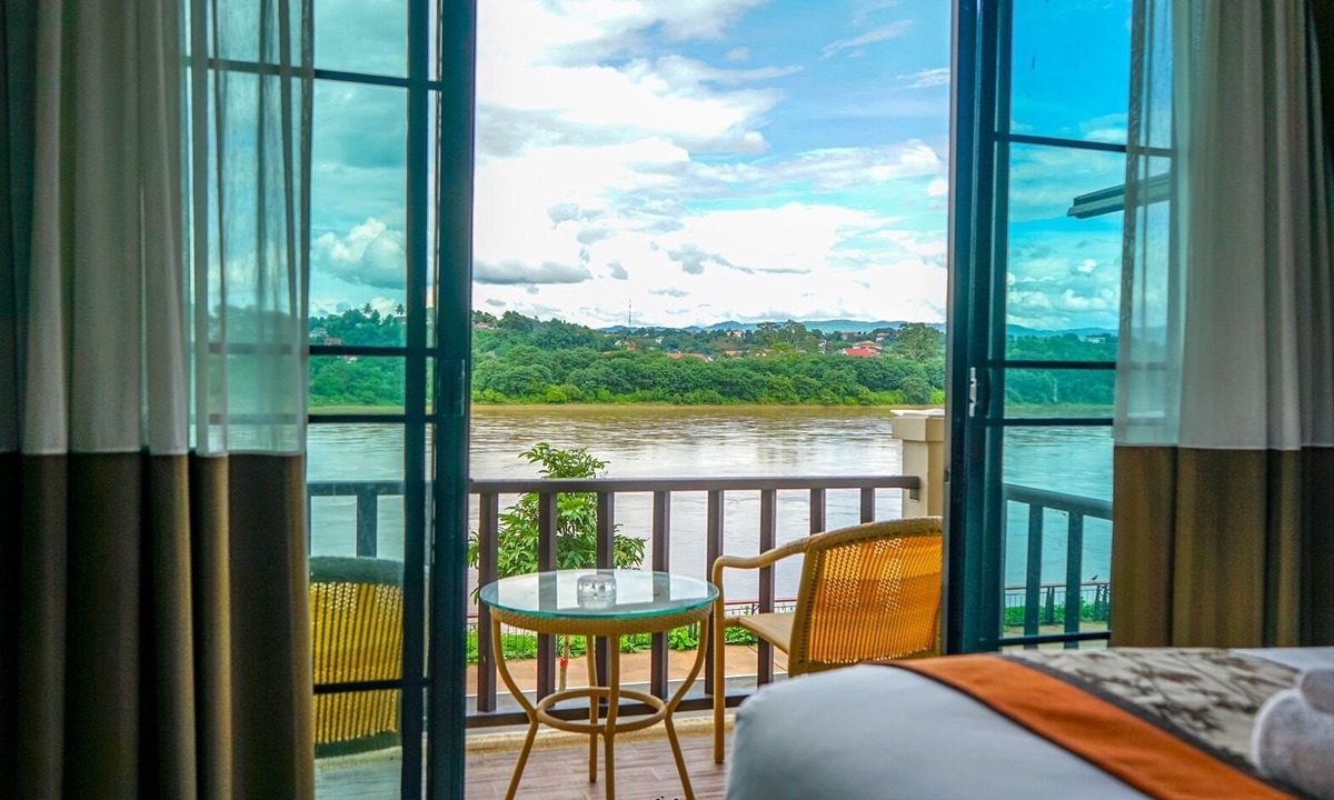 Chiang Khong Hotel | Chiangkhong Teak Garden Riverfront Onsen Hotel