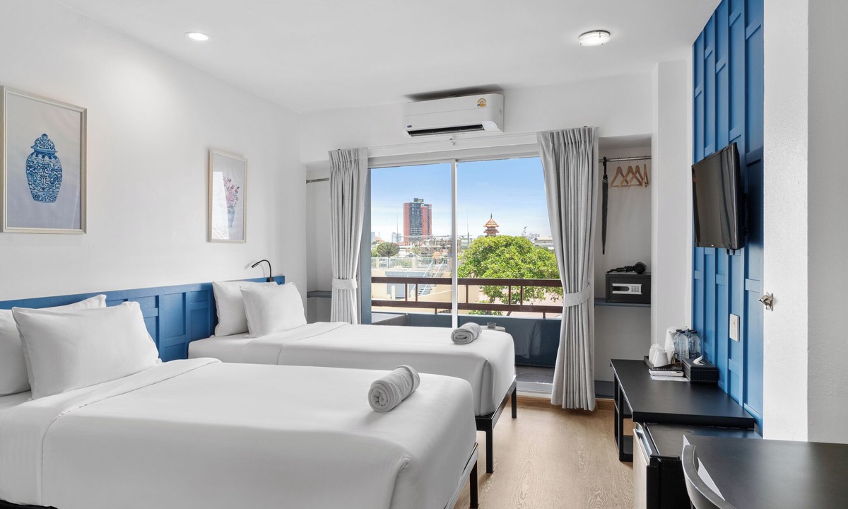 Talat Noi Hotel | River View Residence