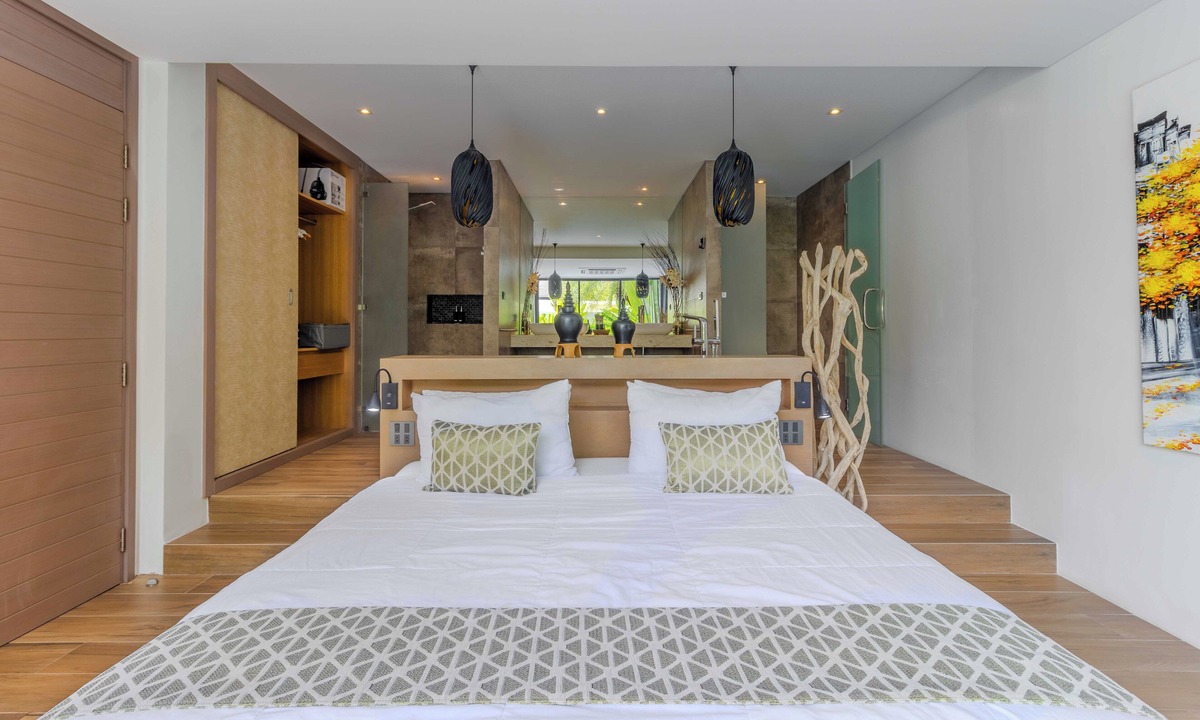 Thep Kasattri Villa | Great for Relaxing with Pool V259