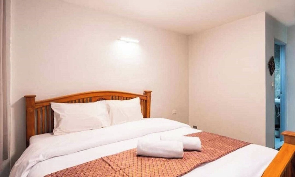Chana Songkhram Hotel | GO INN Khaosan