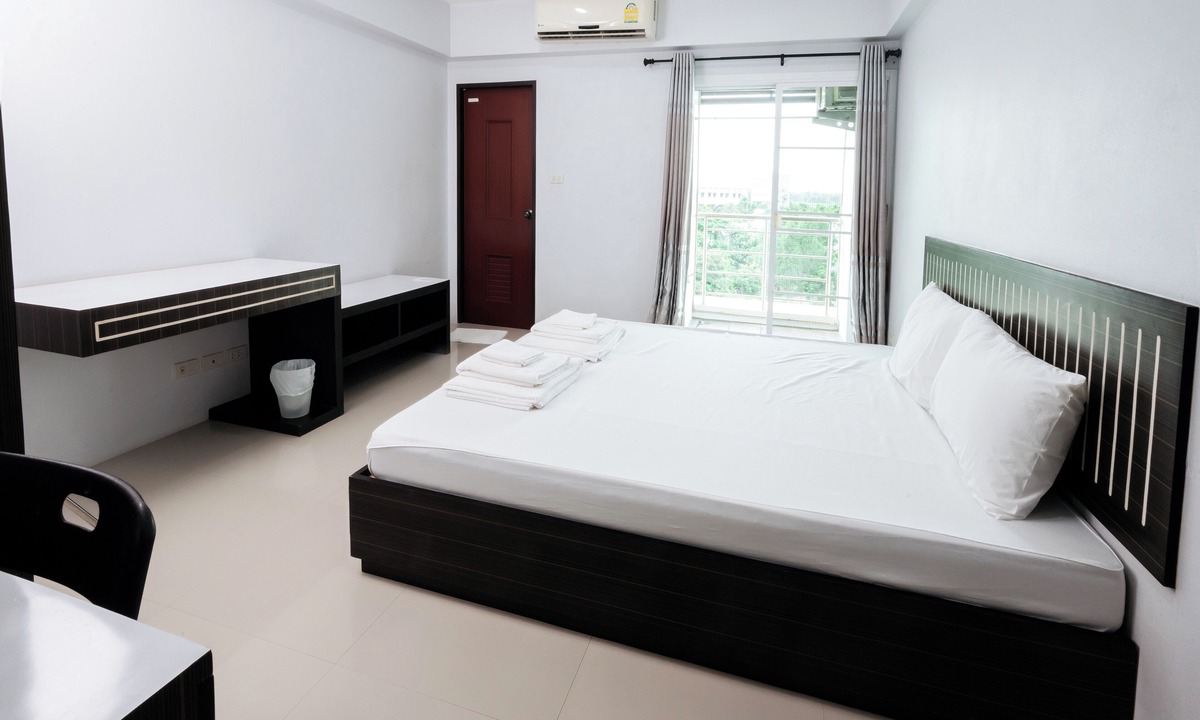 Bang Pla Ma Hotel | Creston Grand