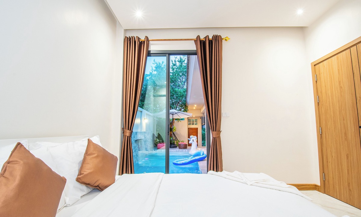 Bang Sare Villa | Rising Pool Villa Bang Saray
