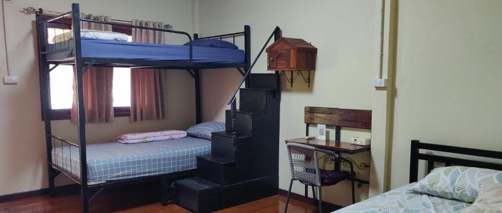 Samphao Lom Bed & Breakfast | V House