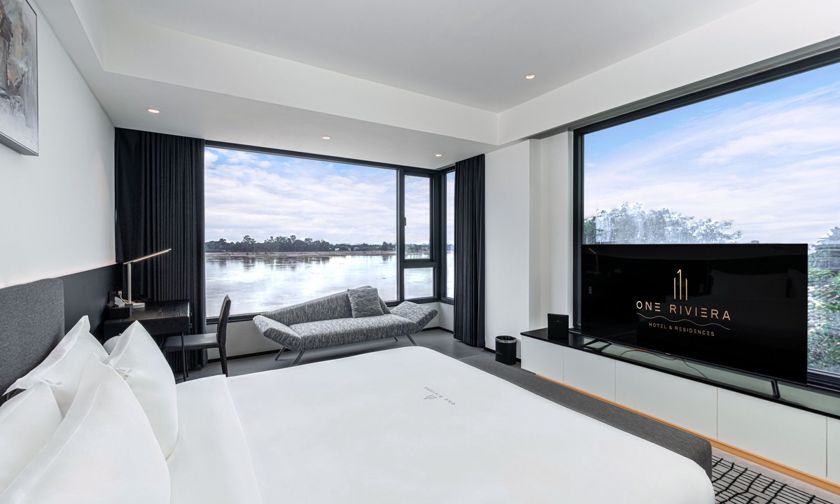 Vientiane Hotel | One Riviera Hotel and Residences