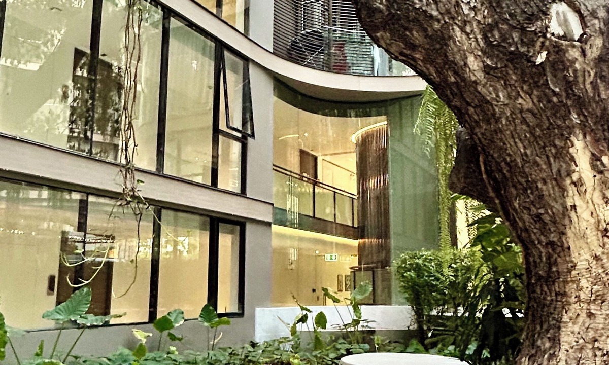 Nana Condo | Premium 2 bedroom apartment with private garden in the heart of Bangkok, Asoke