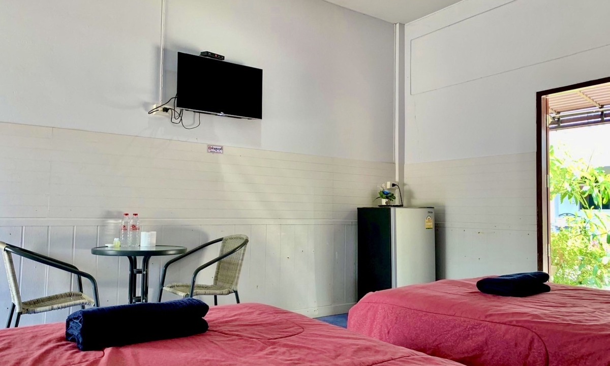Phetchaburi Hotel | Baan Kenpoo Resort