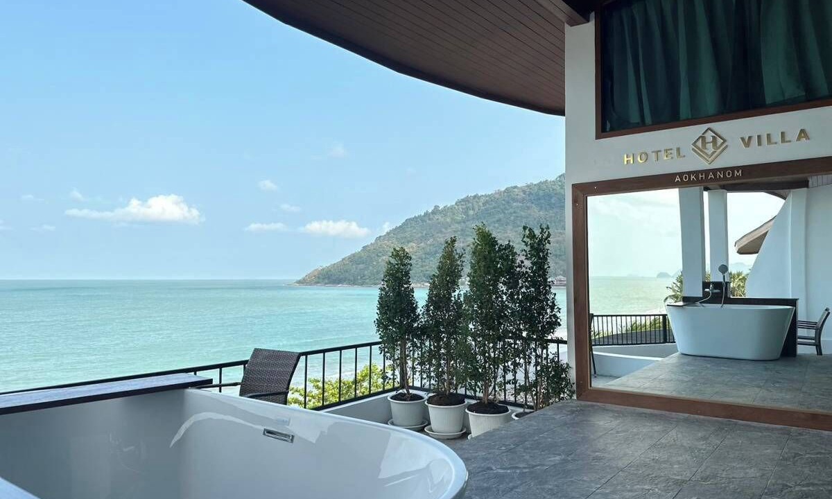 Khanom Hotel | Hotel Villa Aokhanom Beachfront
