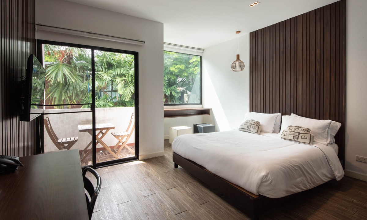 Khlong Kluea Hotel | The Botanic Service Room