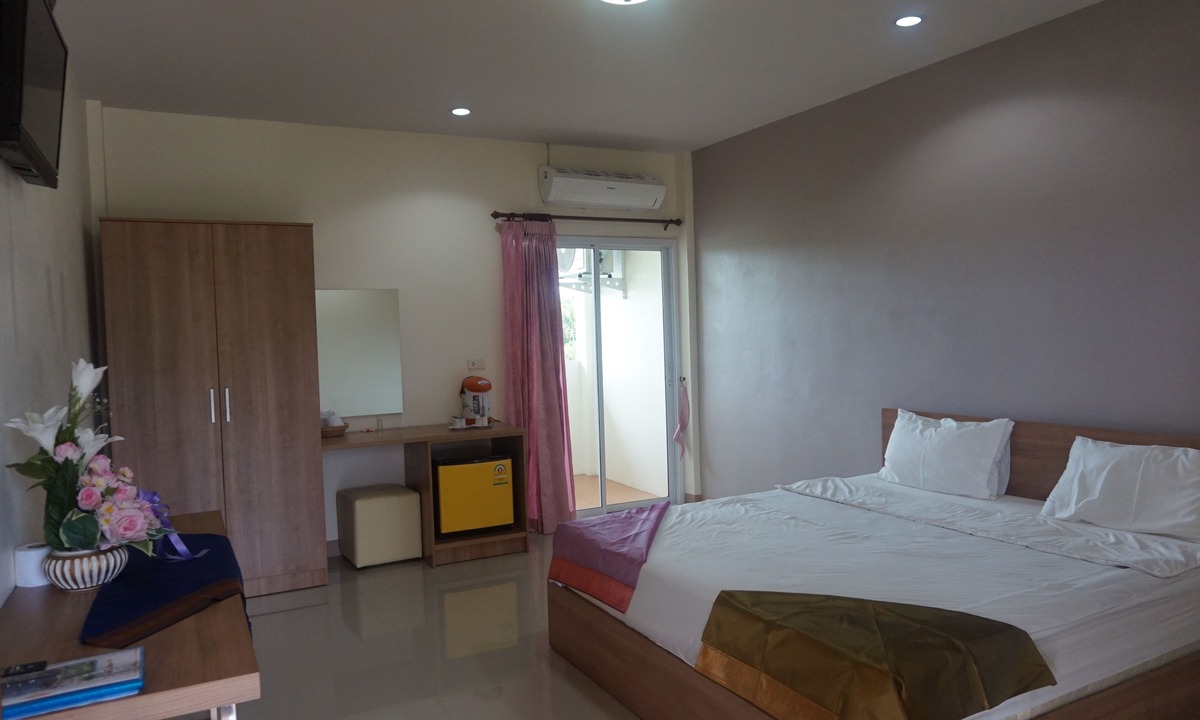 Nang Rong Hotel | Bumnsaya Place