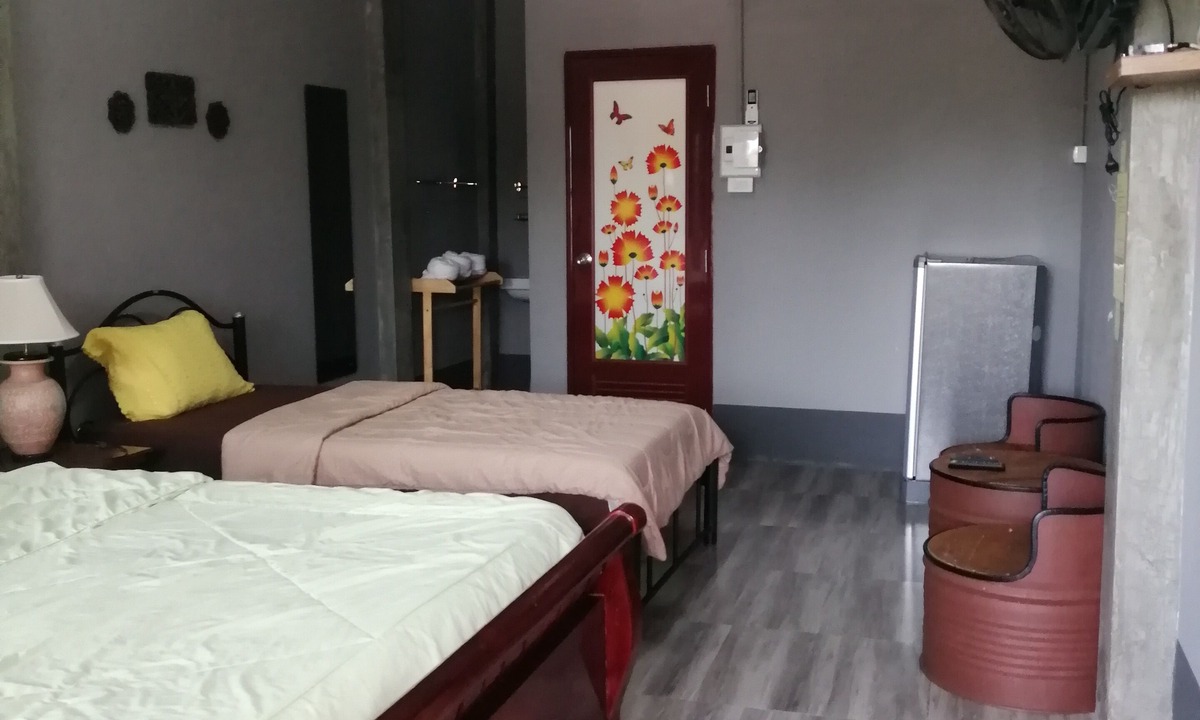 Bang Phra House | Yotin Guest House