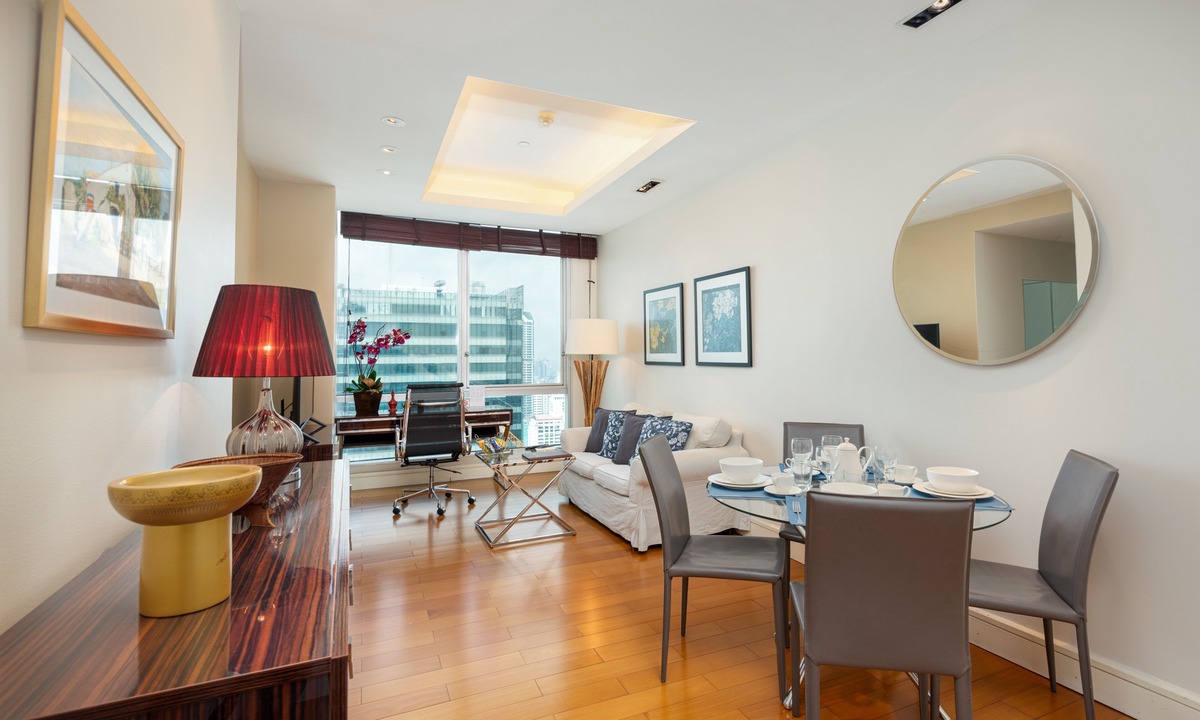 Yan Nawa Condo | 2 Bed Serviced Modern Oriental SkyVilla