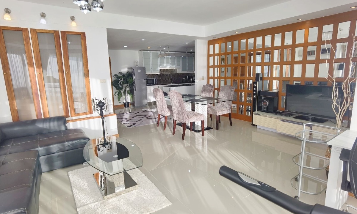 Jomtien Apartment | Jomtien beach center point, direct sea-view, THE best location!
