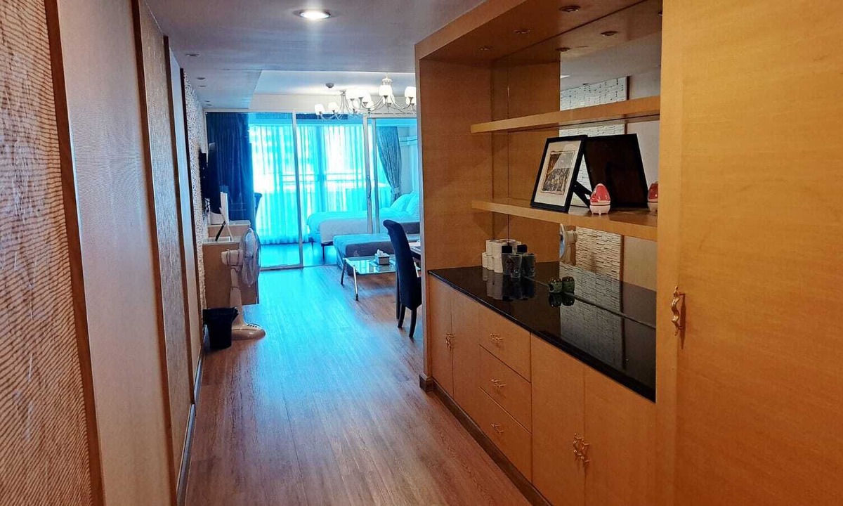Khlong Toei Nuea Condo | 7D - Short-Term Rental Allowed - Downtown Bkk Serviced Apartment