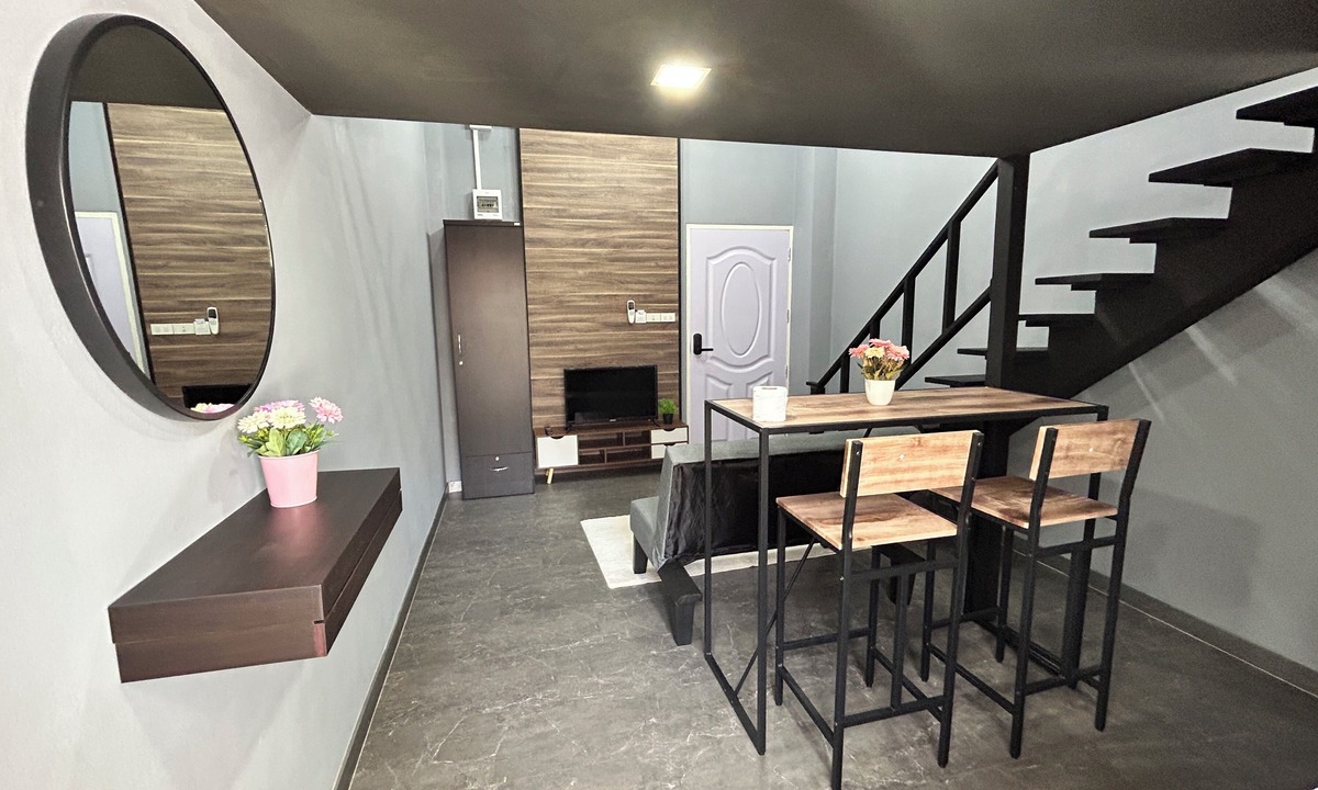 Mueang Samut Prakan District Apartment | The Loft Living Space