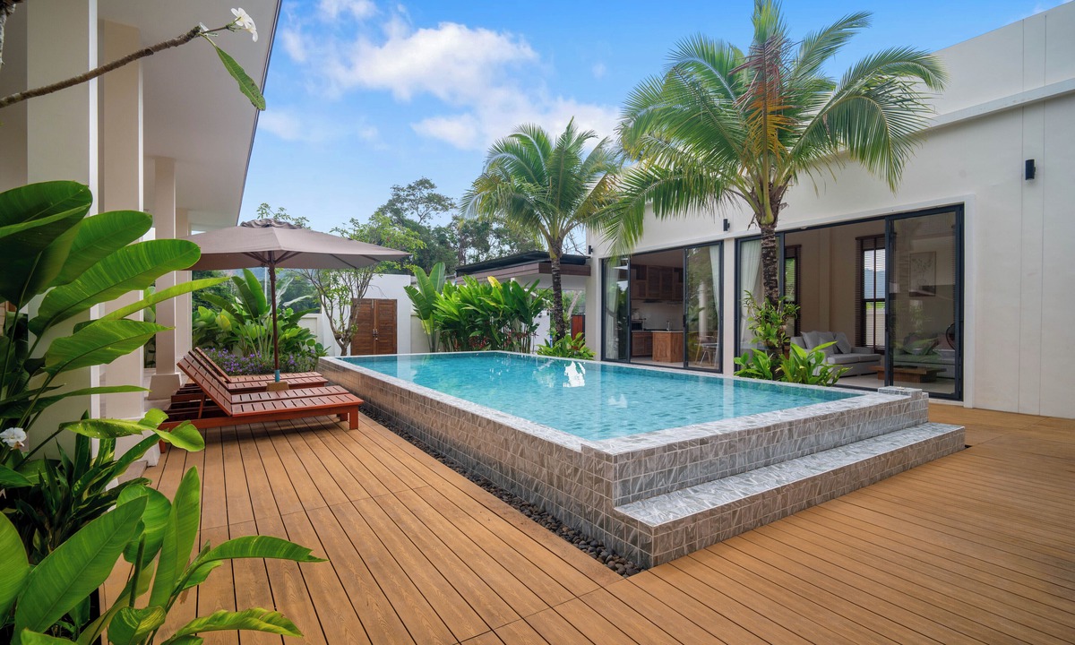 Si Sunthon Villa | Spacious 5-bedroom villa in fantastic Si Sunthon with WiFi, AC