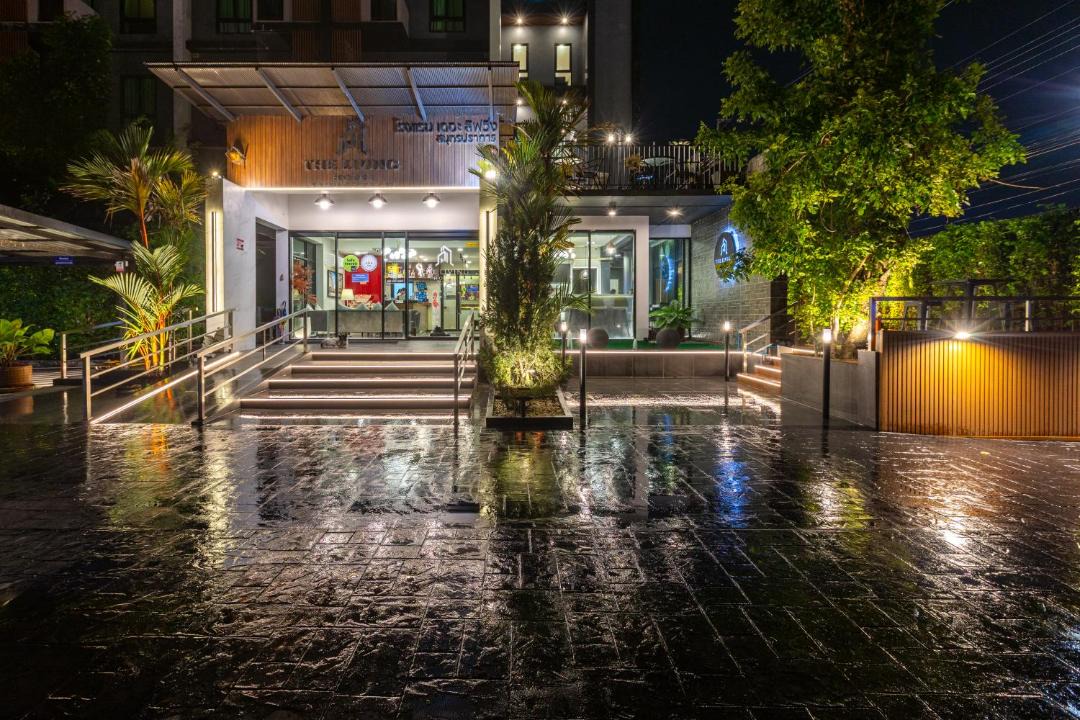 Bang Bo Hotel | The Living Hotel SamutPrakan