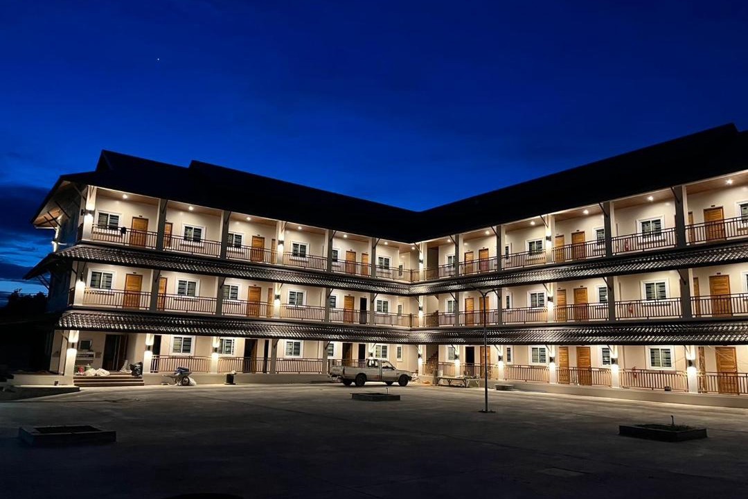 Warin Chamrap Hotel | สมบูรณ์เพลส2