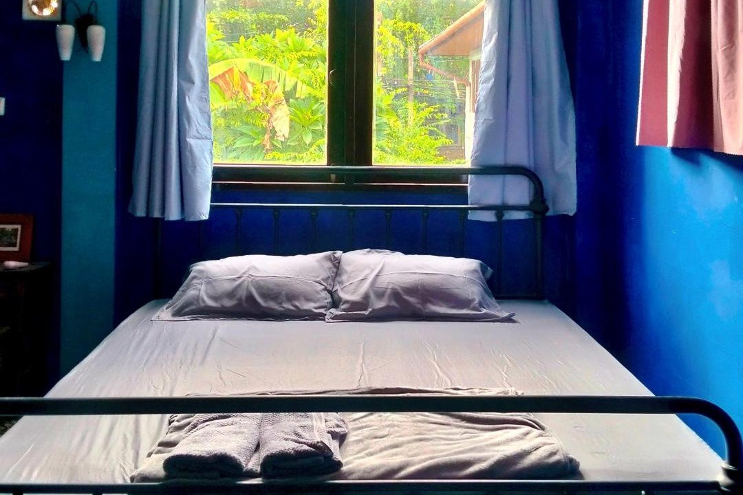 Ratchathewi Hostel | 201 Art in town Hostel