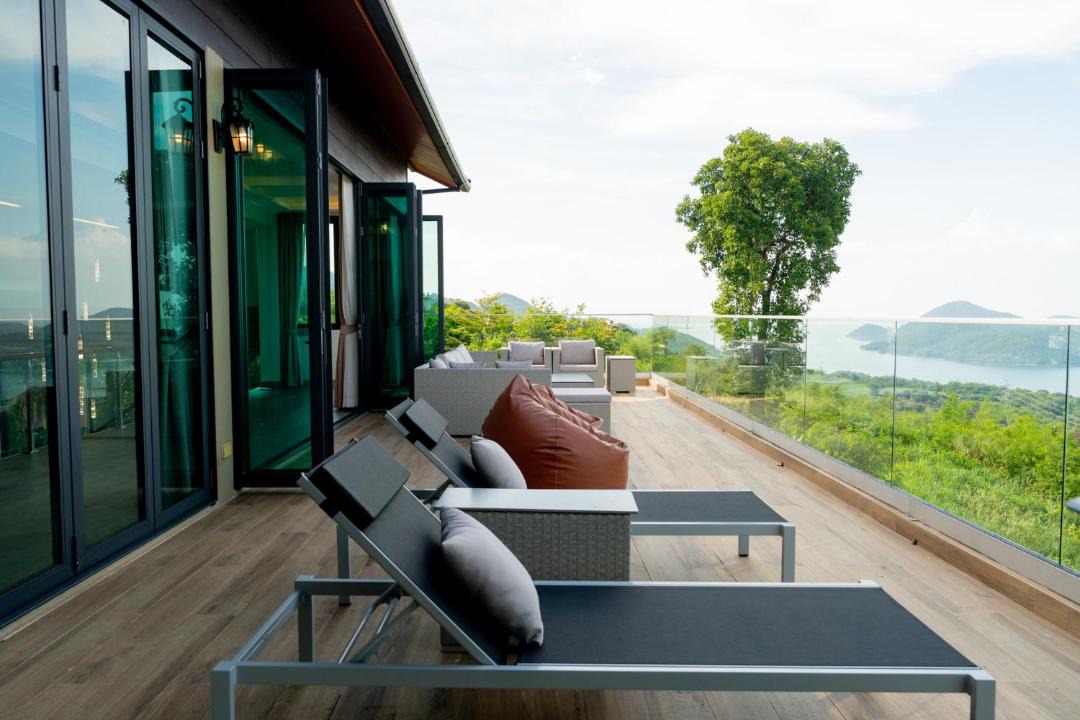 Tha Kradan House | บ้านอิงฟ้า ศรีสวัสดิ์ Ban Ingfa Srisawat Villa
