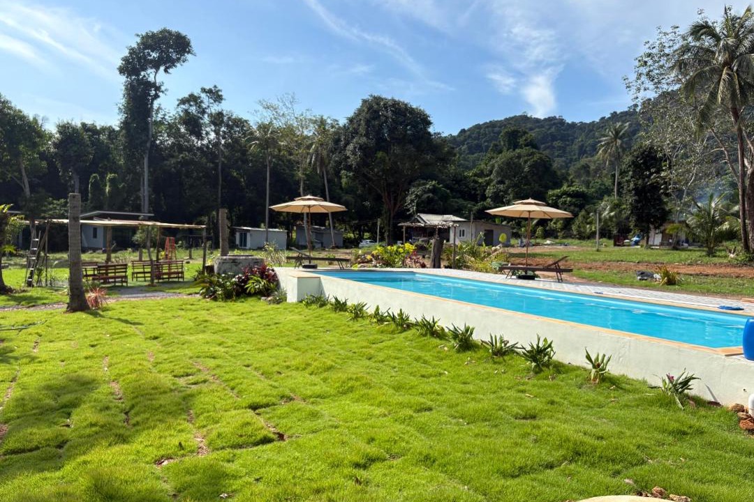 Bang Bao Bay Resort | Suvadee House