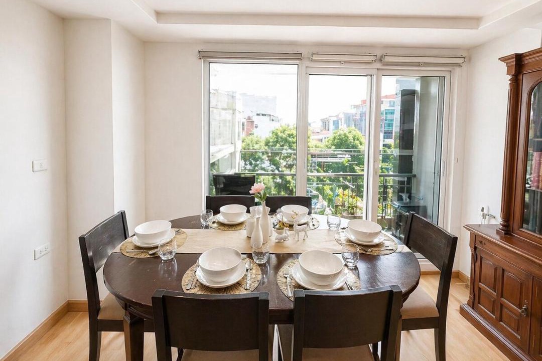 Chong Nonsi Apartment | Elegant Vintage 3BR Family Home Sathorn