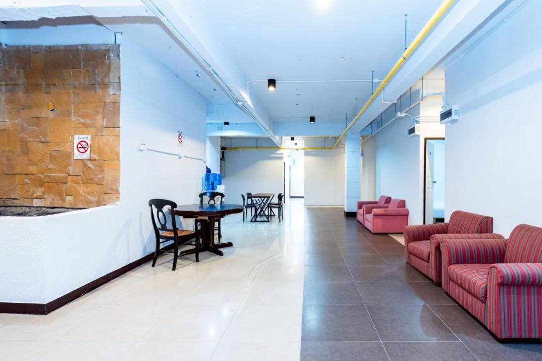 Talat Yot Apartment | The Hidden khaosan ตรอกข้าวสาร กทม