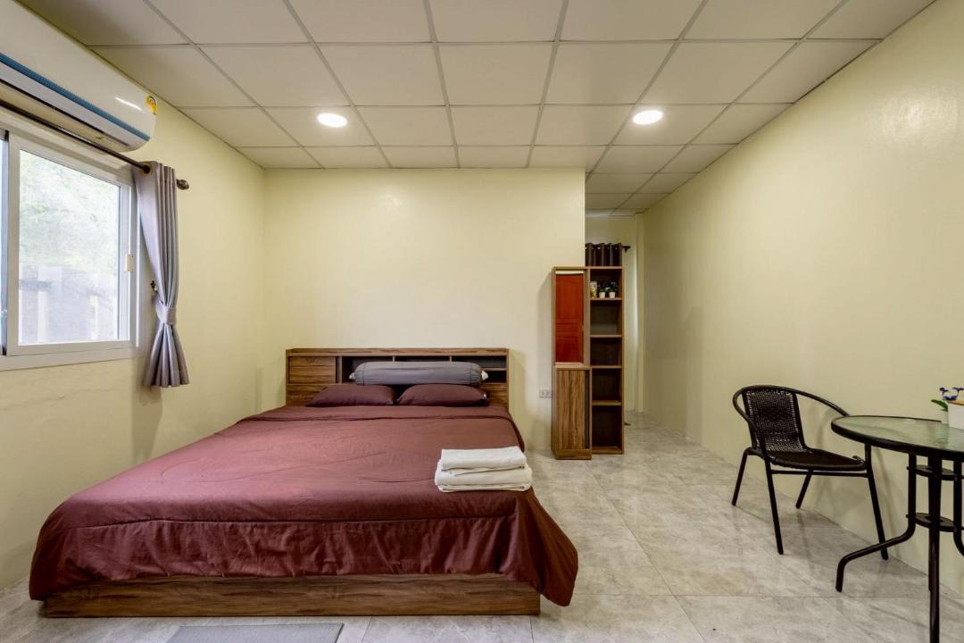 Pong Villa | 12 BR Blue Lake Residences Pattaya - Mabprachan Lake