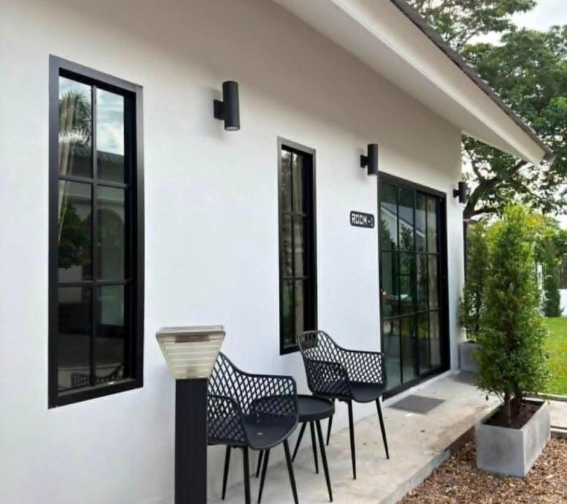 San Pa Thong House | Langbaan cafe and homestay