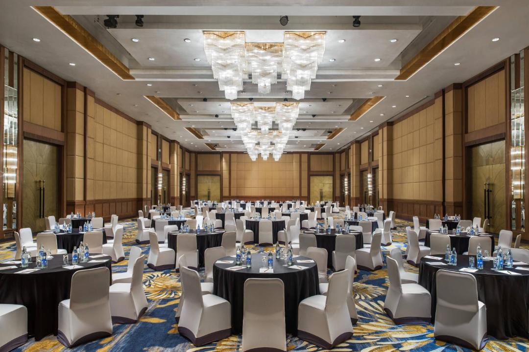 Ploenchit Hotel | The Athenee Hotel, a Luxury Collection Hotel, Bangkok