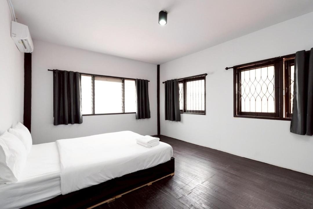 Wat Bowon Niwet Apartment | Oh my nap khaosan - ถนนตะนาว
