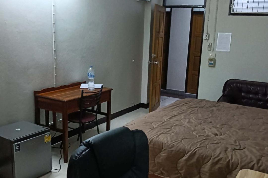 Din Daeng Apartment | Viriyapon