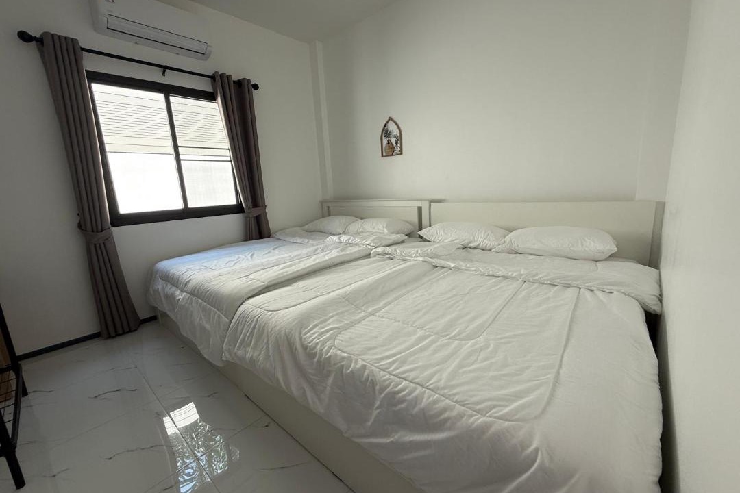 Nikhom Phatthana Villa | Kuekul Pool Villa