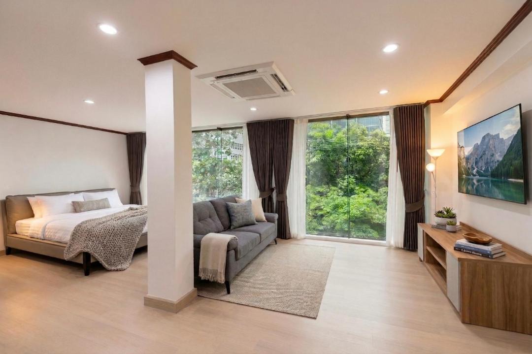Khlong Tan Villa | Luxury 4BR 250 sqm 5 min to BTS Sukhumvit 26