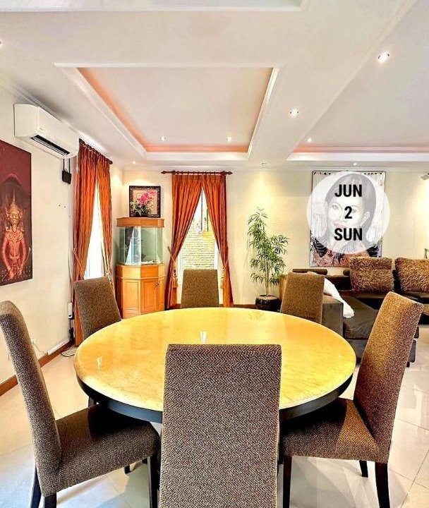 Jomtien Apartment | "Garden Palace" Huge Semi-4Bed Lux Pool Villa near Beach