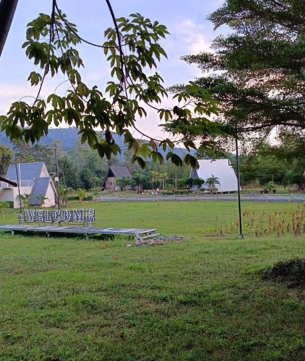Noen Maprang Cabin | Mountain Deer Resort & Camping
