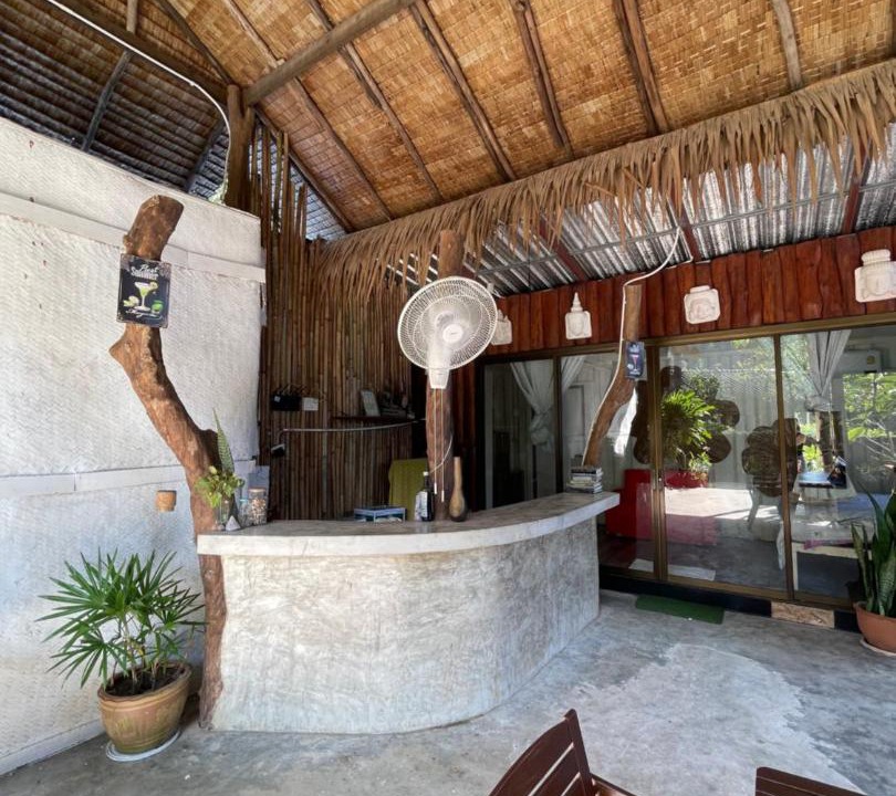 Khong Koi Beach House | Pipin Garden