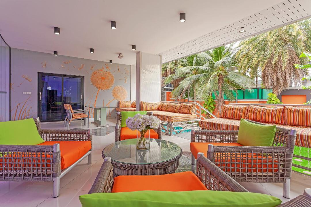 Pratumnak Hill Villa | 4-bed High End Villa Sleeps 8 - Pattaya