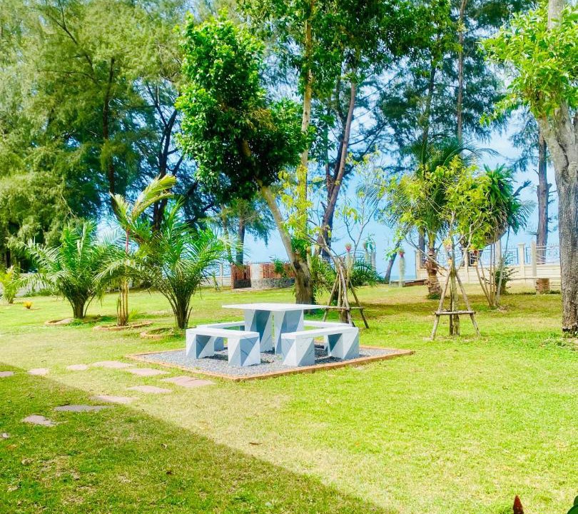 Tha Sala House | Fueng Fah Villa Sea Views