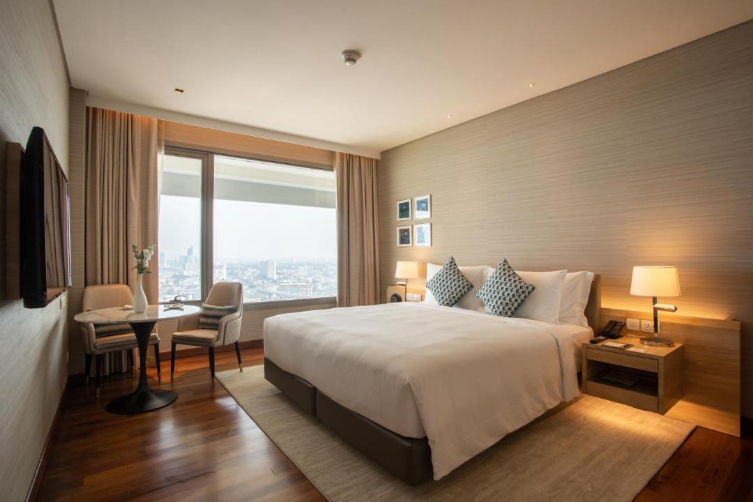 Samre Hotel | Avani Plus Riverside Bangkok Hotel