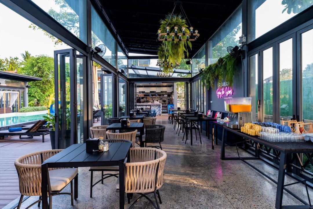 Chaweng City Center Hotel | Lub d Koh Samui Chaweng Beach - Beachfront & Vibrant Social Vibe